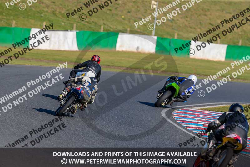 PJM Wedding Photography;enduro digital images;event digital images;eventdigitalimages;mallory park;mallory park photographs;mallory park trackday;mallory park trackday photographs;no limits trackdays;peter wileman photography;racing digital images;trackday digital images;trackday photos